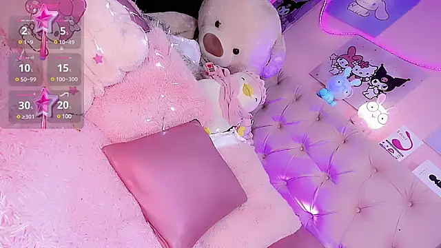 Snapshot of Cute_Roxxy chatting on 01/17/25, 09:39 Cute Roxxy online show from 01/17/25, 09:39