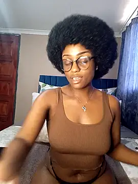 Queen-Chocolate online show from 01/25/25, 04:45