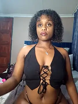 Queen-Chocolate online show from 03/09/25, 09:14