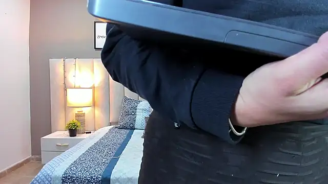 Snapshot of sara_parker069 chatting on 10/09/25, 09:40 sara parker069 online show from 10/09/25, 09:40