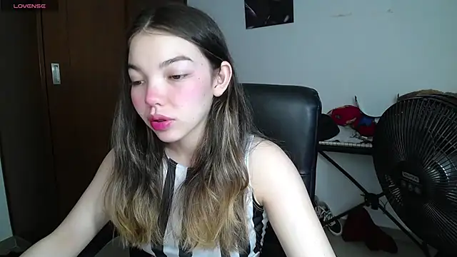 venelope1 online show from 02/13/25, 02:34