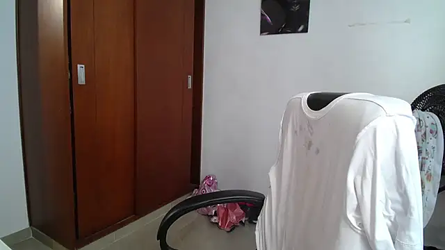 venelope1 online show from 10/13/25, 08:09