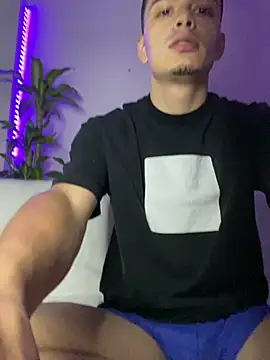 danny 42027 online show from 03/01/25, 05:31