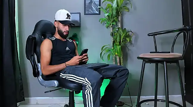 Damian 022 online show from 12/04/24, 02:26