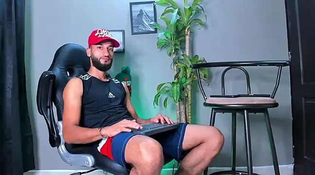 Damian 022 online show from 12/05/24, 12:11