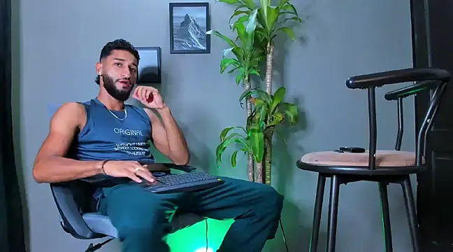 Damian 022 online show from 01/20/25, 11:10