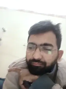 sagarghai07 online show from 11/05/25, 12:21