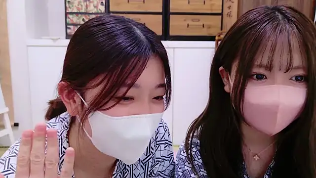 Snapshot of HaruruHappy chatting on 12/24/24, 05:44 HaruruHappy online show from 12/24/24, 05:44