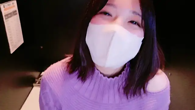 Snapshot of HaruruHappy chatting on 03/22/25, 12:57 HaruruHappy online show from 03/22/25, 12:57