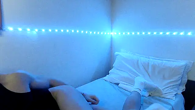 Snapshot of Alexx_Fit023 chatting on 12/27/24, 12:50 Alexx Fit023 online show from 12/27/24, 12:50