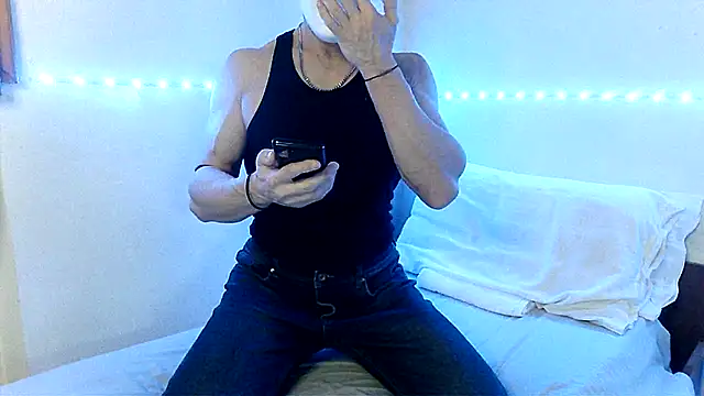 Snapshot of Alexx_Fit023 chatting on 02/23/25, 12:08 Alexx Fit023 online show from 02/23/25, 12:08