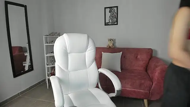 Alice23jones online show from 10/03/25, 04:15