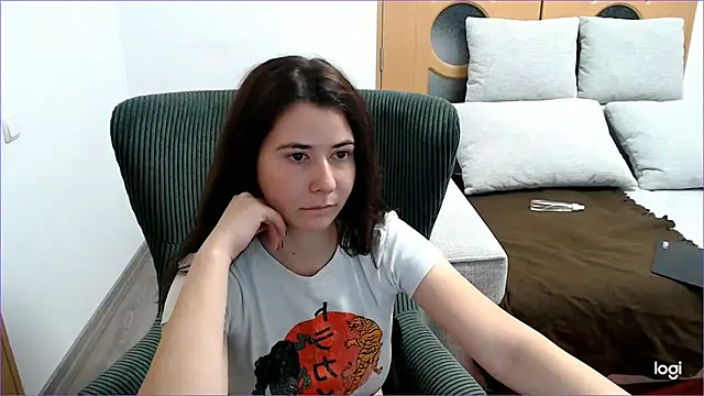 VioletaFlower7 online show from 11/12/25, 08:59