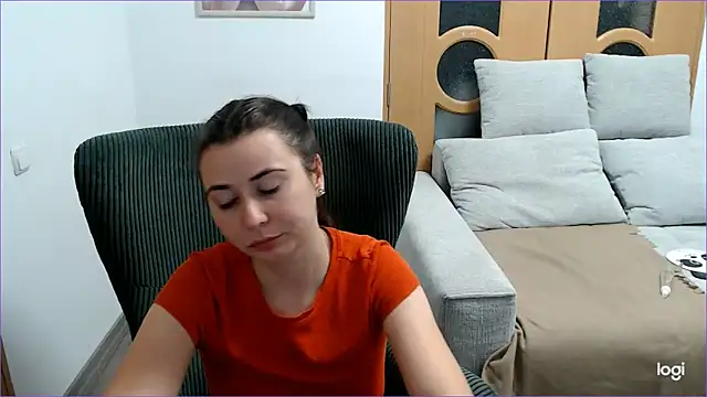 VioletaFlower7 online show from 12/02/25, 09:21