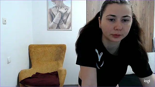 Snapshot of VioletaFlower7 chatting on 05/14/26, 09:05 VioletaFlower7 online show from 05/14/26, 09:05