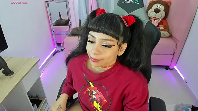 zoesullivan online show from 01/23/25, 01:02