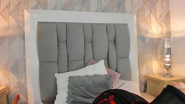 Snapshot of Ginger_Violetta_ chatting on 12/04/24, 07:45 Ginger Violetta online show from 12/04/24, 07:45