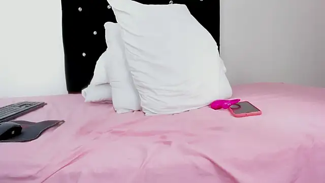 Snapshot of Ladysexy_hot19 chatting on 03/16/25, 08:10 Ladysexy hot19 online show from 03/16/25, 08:10