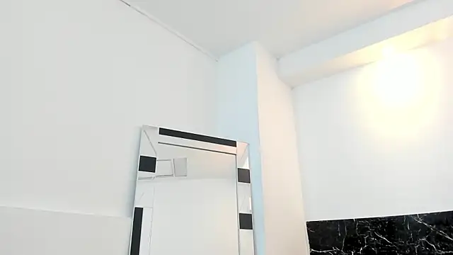 Juliabadlee online show from 02/22/25, 03:34