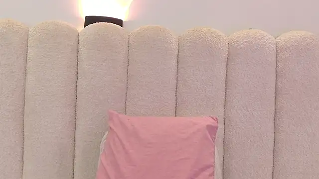 Juliabadlee online show from 09/10/25, 06:19