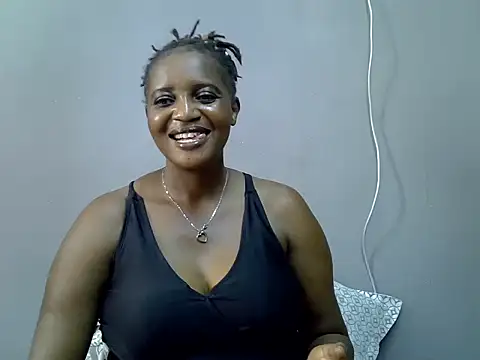 Snapshot of Hot_Caro chatting on 12/17/24, 08:34 Hot Caro online show from 12/17/24, 08:34