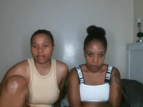 R-thequeen online show from 02/05/25, 10:01