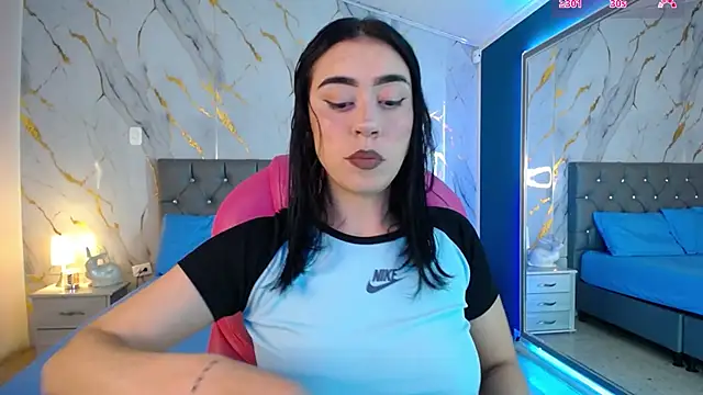 Julieta De Los Angeles online show from 03/10/25, 03:34