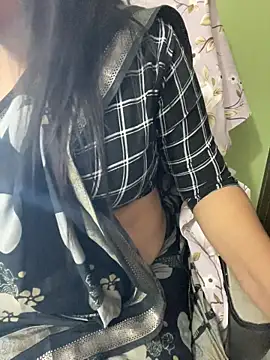 Snapshot of Hottest_Tamil chatting on 03/02/26, 12:13 Hottest Tamil online show from 03/02/26, 12:13