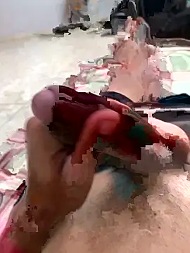 Snapshot of broklinguga chatting on 10/05/25, 02:37 broklinguga online show from 10/05/25, 02:37