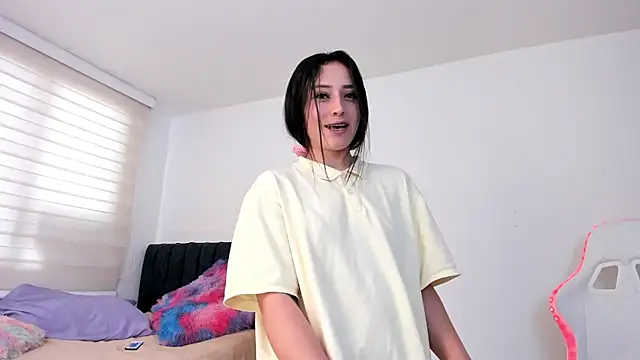 Snapshot of liaqueen610 chatting on 12/31/24, 09:06 liaqueen610 online show from 12/31/24, 09:06