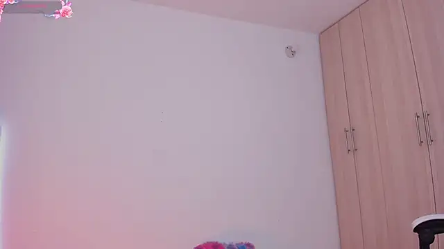 Snapshot of liaqueen610 chatting on 02/07/25, 11:55 liaqueen610 online show from 02/07/25, 11:55