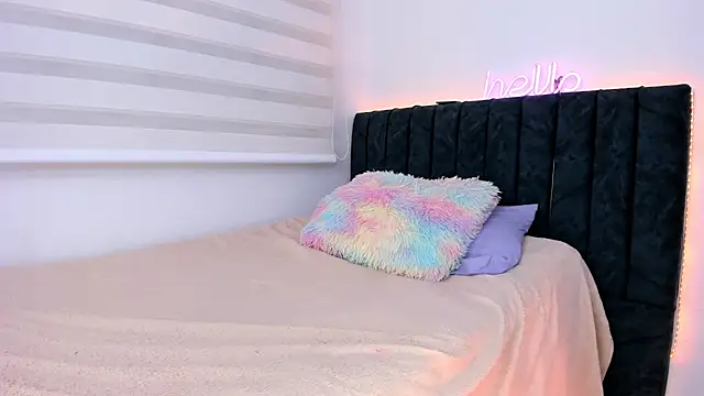 Snapshot of liaqueen610 chatting on 02/25/25, 02:36 liaqueen610 online show from 02/25/25, 02:36