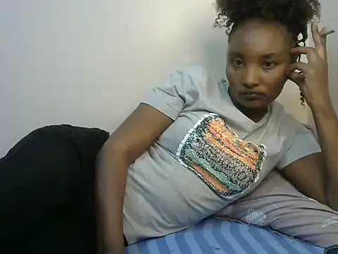 StacyGee24 online show from 10/16/25, 05:14