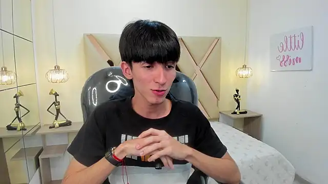 Snapshot of Jake_evans chatting on 10/06/25, 03:59 Jake evans online show from 10/06/25, 03:59