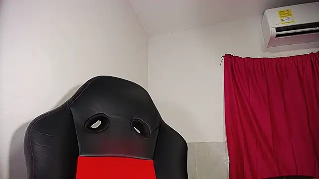 Snapshot of Sashabreck chatting on 01/15/26, 03:11 Sashabreck online show from 01/15/26, 03:11