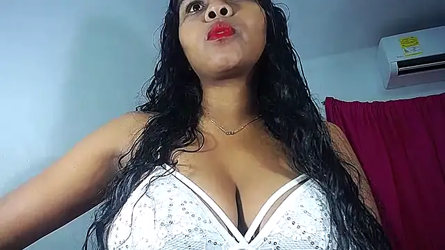 Snapshot of Sashabreck chatting on 05/30/26, 02:52 Sashabreck online show from 05/30/26, 02:52