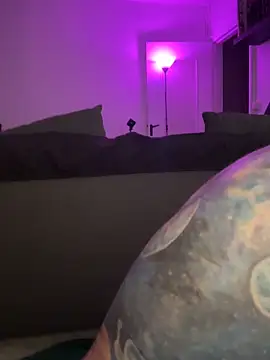 Snapshot of MartthaKatze chatting on 11/09/25, 04:38 MartthaKatze online show from 11/09/25, 04:38