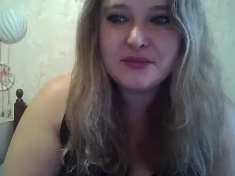 ParisMimi online show from 10/20/25, 08:15