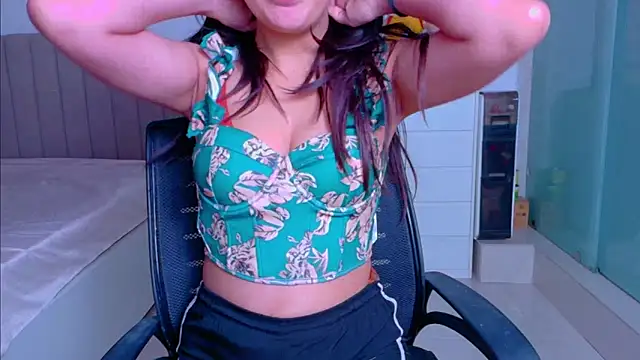 Aashika-Kaur online show from 12/05/25, 04:54