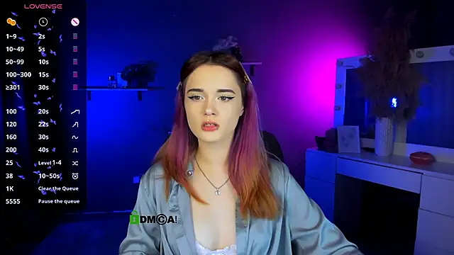 liana kisses online show from 09/13/25, 07:13