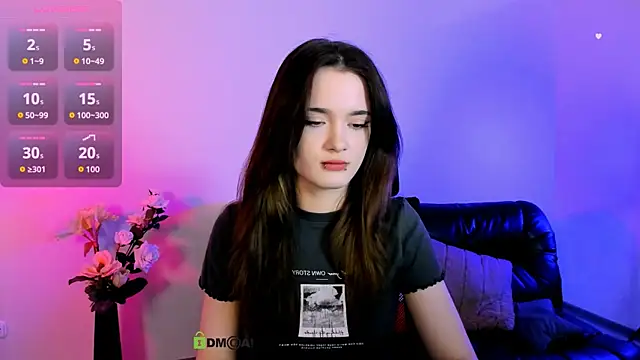 Snapshot of liana_kisses chatting on 06/11/26, 07:01 liana kisses online show from 06/11/26, 07:01
