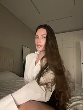 Snapshot of WildOrchid chatting on 11/07/25, 10:21 WildOrchid online show from 11/07/25, 10:21