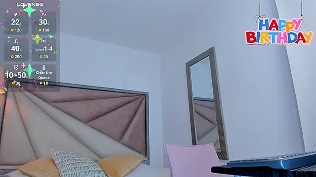 Snapshot of BarbaraKnox_ chatting on 09/21/25, 12:01 BarbaraKnox  online show from 09/21/25, 12:01