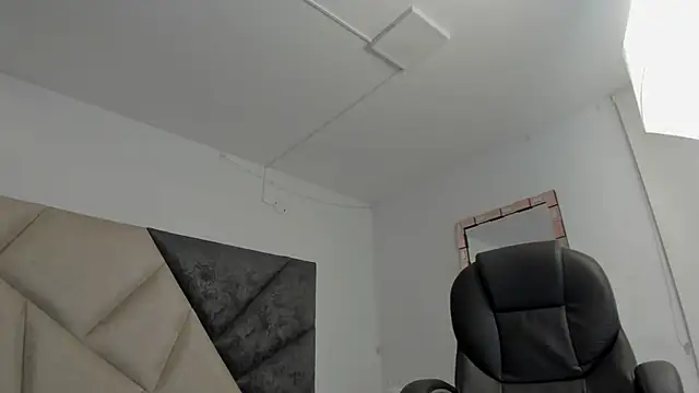 BarbaraKnox  online show from 04/08/26, 11:54