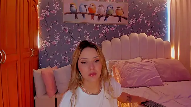 martinaaricci online show from 04/21/26, 01:39