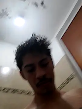 Snapshot of culitotragon24 chatting on 10/05/25, 06:01 culitotragon24 online show from 10/05/25, 06:01