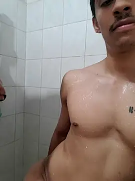 Snapshot of culitotragon24 chatting on 10/14/25, 05:30 culitotragon24 online show from 10/14/25, 05:30