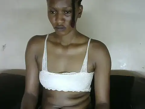 Pretty-emmie online show from 02/04/25, 01:27