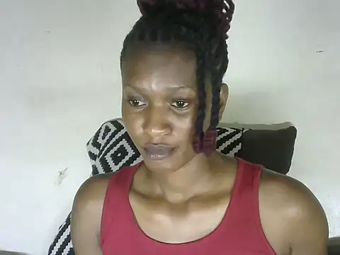 Pretty-emmie online show from 02/09/25, 03:53