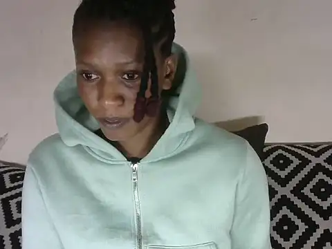 Pretty-emmie online show from 02/09/25, 05:43